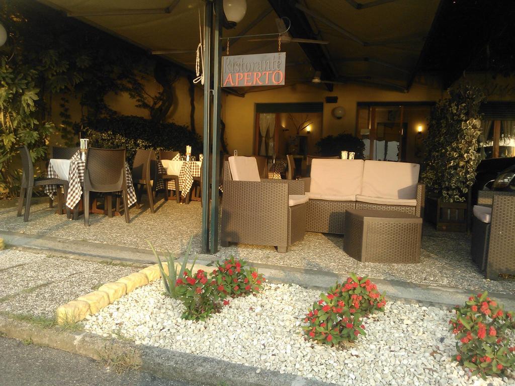 Hotel Milano Iseo Exterior foto